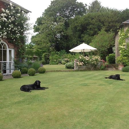 ホテルBrunton Farmhouse Collingbourne Kingston エクステリア 写真