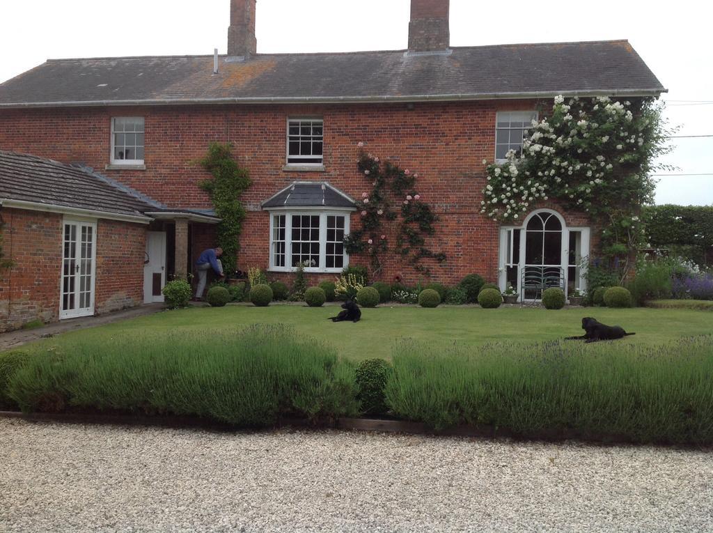 ホテルBrunton Farmhouse Collingbourne Kingston エクステリア 写真
